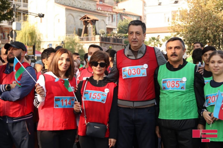 Qonşuda Azərbaycan marafonu: 300 nəfər 3 yer uğrunda -
