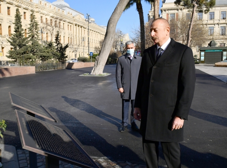 Bakıda Hacı Zeynalabdin Tağıyevin heykəlinin açılışı olub -