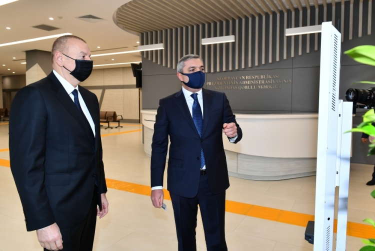İlham Əliyev Vətəndaş Qəbulu Mərkəzinin açılışında iştirak edib