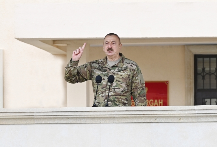 Prezident XTQ-nin hərbi hissəsində olub -
