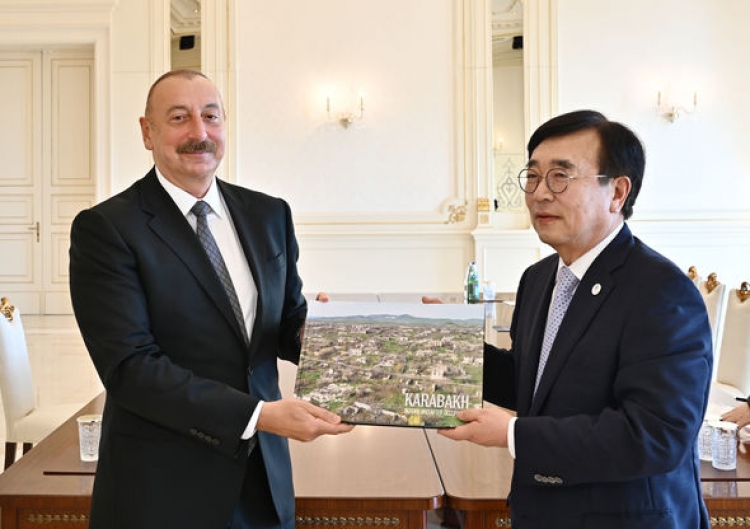 İlham Əliyev So Byoq Sunu qəbul edib
