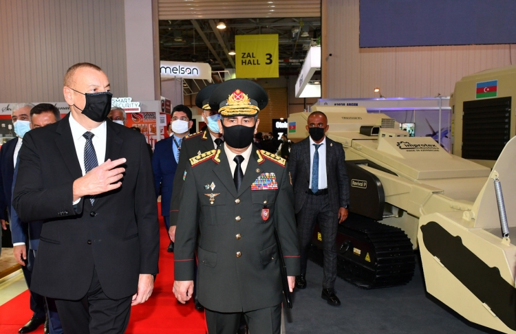 Prezident İlham Əliyev 4-cü “ADEX” və 13-cü “Securex Caspian” sərgiləri ilə tanış olub -