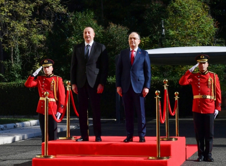İlham Əliyev Albaniyaya dövlət səfərinə gedib