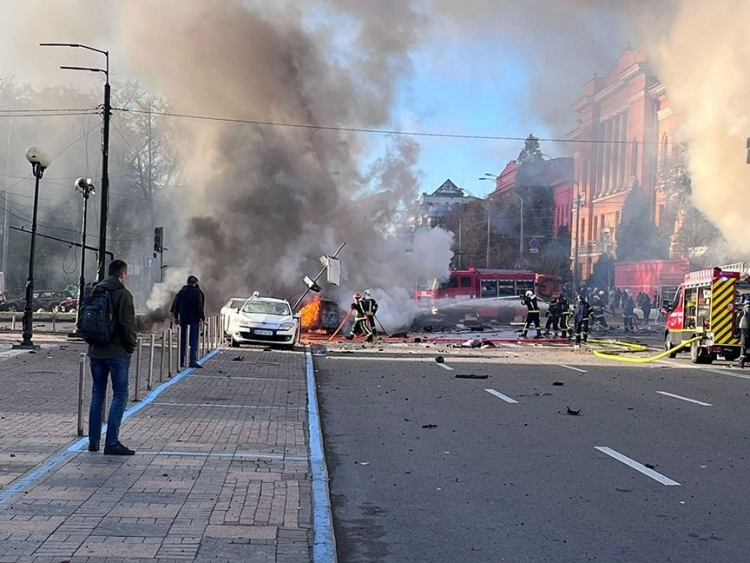 Киев подвергся ракетной атаке