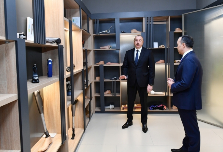 Prezident Bakıda 5 saylı DOST Mərkəzinin açılışında iştirak edib