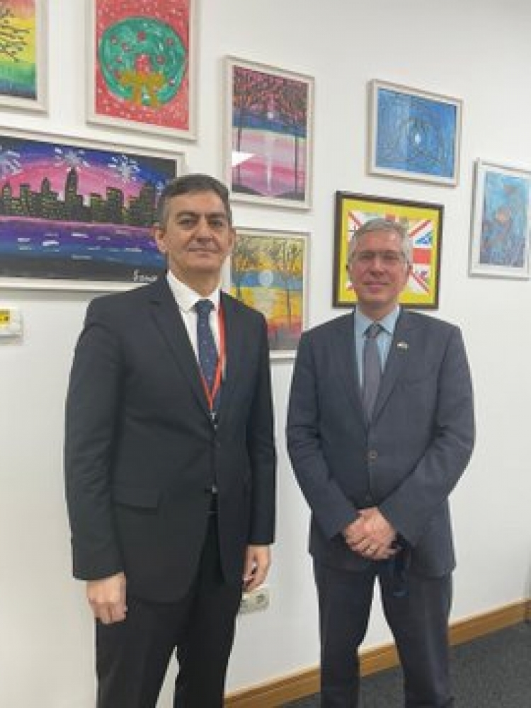 Britaniya səfiri müxalifətçilərlə görüşüb -