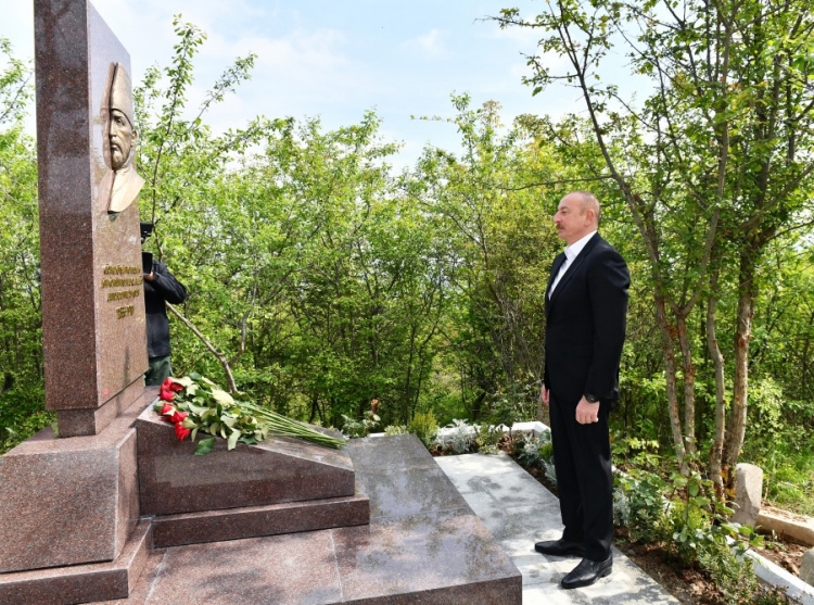 Cıdır düzündə Mir Möhsün Nəvvab Qarabağinin məzarı bərpa olunub