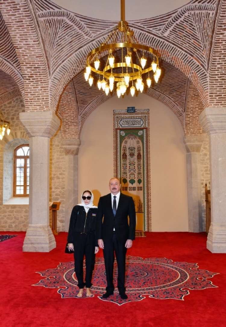 Şuşada Yuxarı Gövhər Ağa məscidi əsaslı yenidənqurma və bərpadan sonra açılıb -