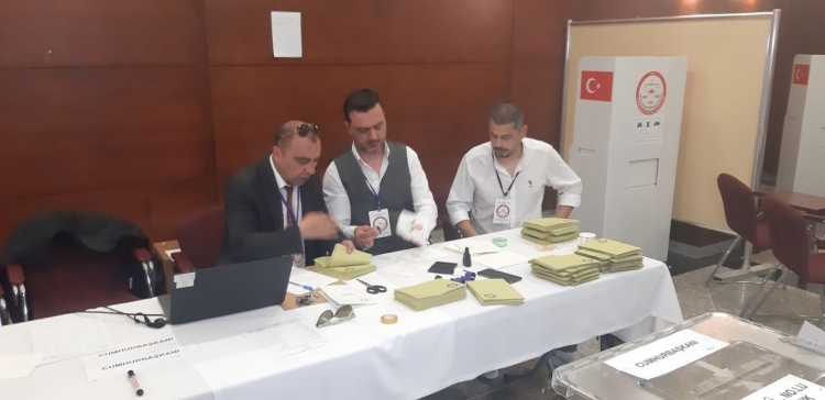 Azərbaycandakı Türkiyə vətəndaşları üçün ikinci tur prezident seçkiləri keçirilir -