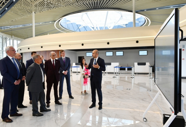 Tatarıstan rəhbərinə Şərqi Zəngəzur iqtisadi rayonunda görülən işlər barədə məlumat verilib -