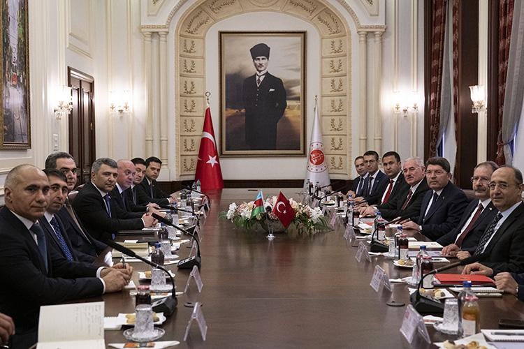 Ərdoğan İnam Kərimovu qəbul edib -