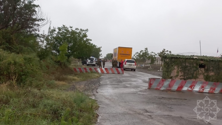 Rusiya Qızıl Xaç Cəmiyyətinin göndərdiyi humanitar yük avtomobili Ağdamdan Xankəndiyə yola düşüb -