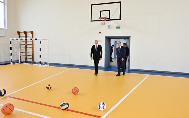 Prezident Xırdalan şəhər 11 nömrəli tam orta məktəbin yeni binasının açılışında iştirak edib -