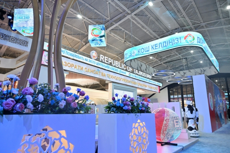 Prezident İlham Əliyev Düşənbədə “EKSPO Mərkəzi Asiya 2023” sərgisi ilə tanış olub -