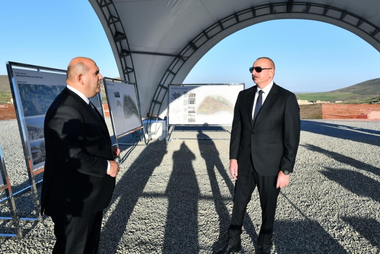Prezident Füzulinin Qarğabazar kəndinin təməlini qoyub -