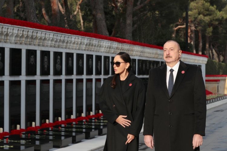 Prezident və birinci xanım Şəhidlər xiyabanını ziyarət ediblər -