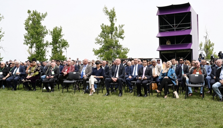 Prezident və birinci xanım  Şuşada “Xarıbülbül” festivalında iştirak ediblər -