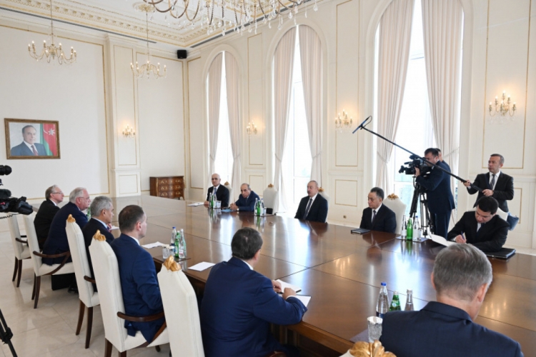 İlham Əliyev Şoyqonu qəbul edib