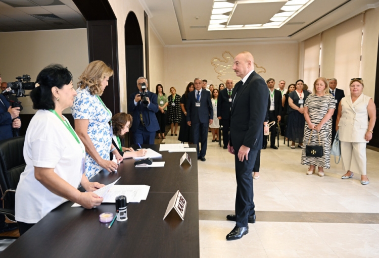 Prezident və birinci xanım səs veriblər -