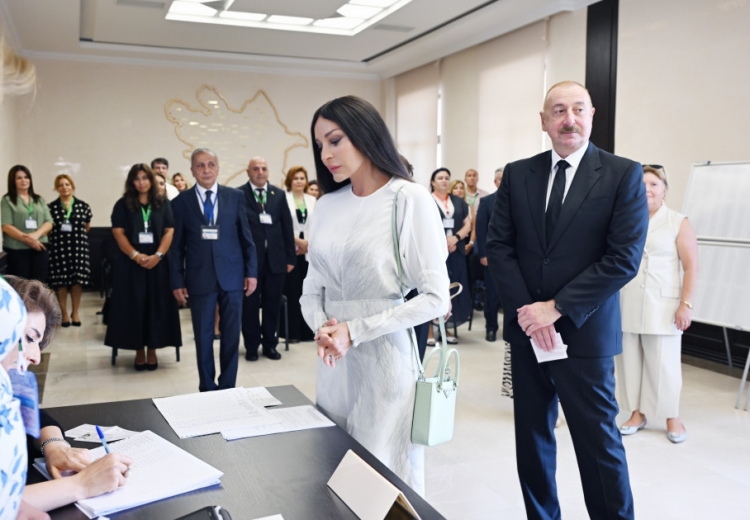 Prezident və birinci xanım səs veriblər -