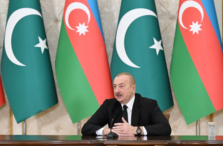 Azərbaycan Prezidenti və Pakistanın Baş naziri mətbuata bəyanatlarla çıxış ediblər -