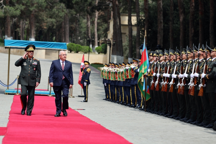 Zakir Həsənov Yaşar Gülərlə görüşüb