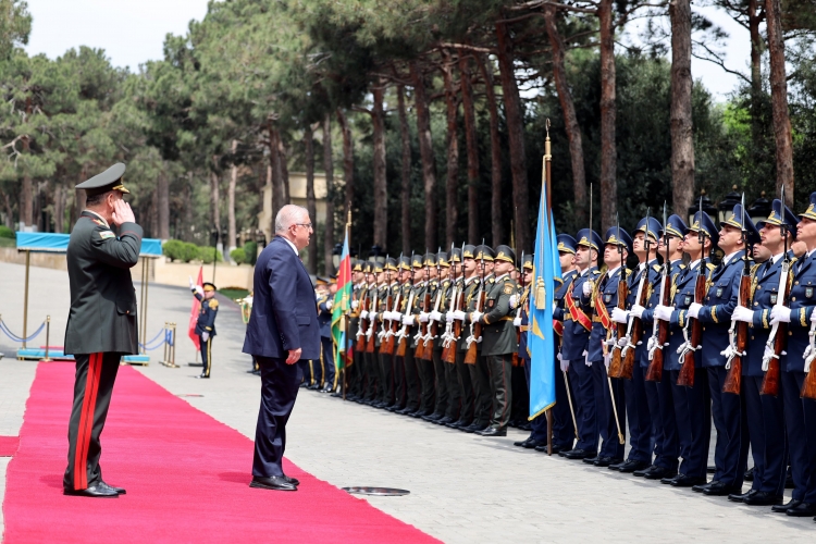 Zakir Həsənov Yaşar Gülərlə görüşüb