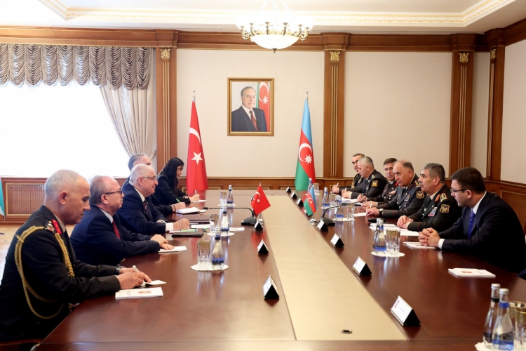 Zakir Həsənov Yaşar Gülərlə görüşüb