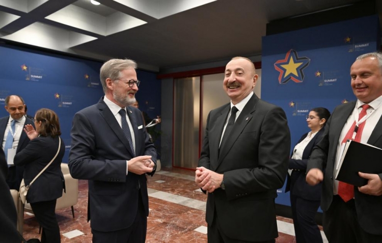 İlham Əliyev Tiranada “Avropa Siyasi Birliyi”nin 6-cı Zirvə toplantısının açılış mərasimində iştirak edib -