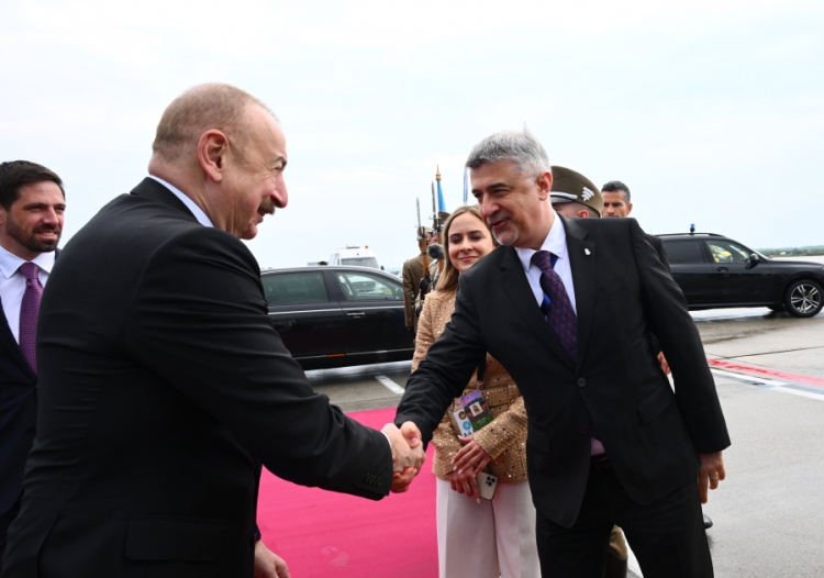 Prezident İlham Əliyevin Macarıstana işgüzar səfəri başa çatıb