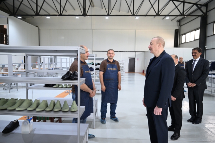 Laçında  “PIRSHAGHI” ayaqqabı fabrikinin filialının açılışı olub
