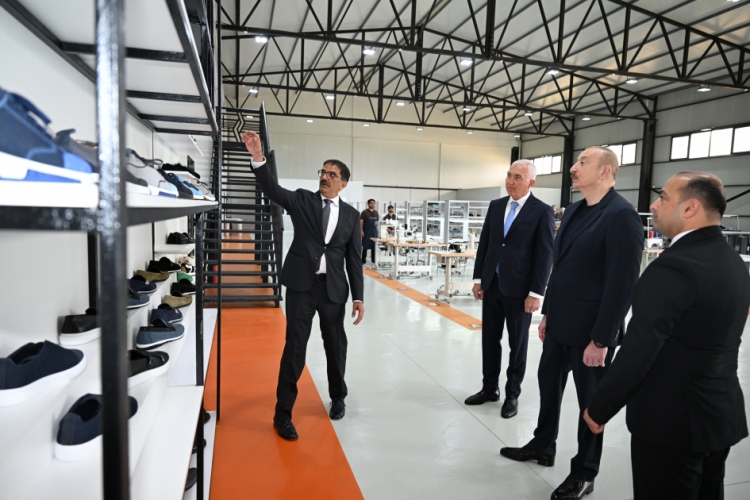 Laçında  “PIRSHAGHI” ayaqqabı fabrikinin filialının açılışı olub