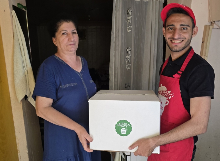 Leyla Əliyevanın təşəbbüsü ilə qurban payları ailələrə təqdim olunub