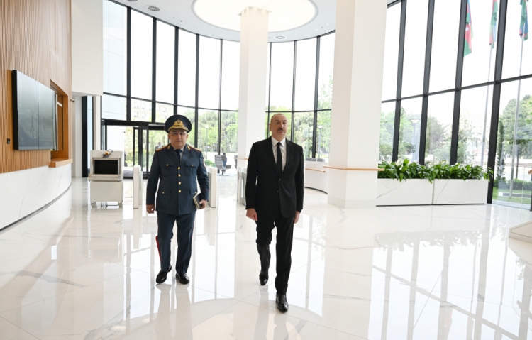 Prezident Dövlət Gömrük Komitəsinin yeni inzibati binasının açılışında iştirak edib