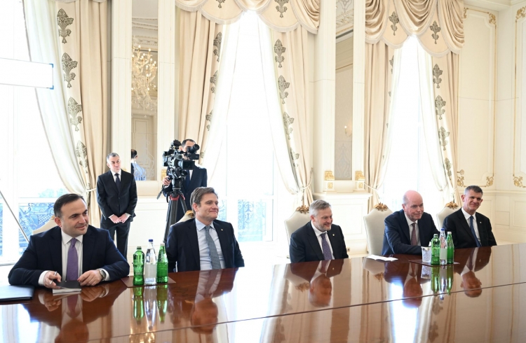 Prezident İlham Əliyev BP şirkətinin baş icraçı direktorunu qəbul edib -