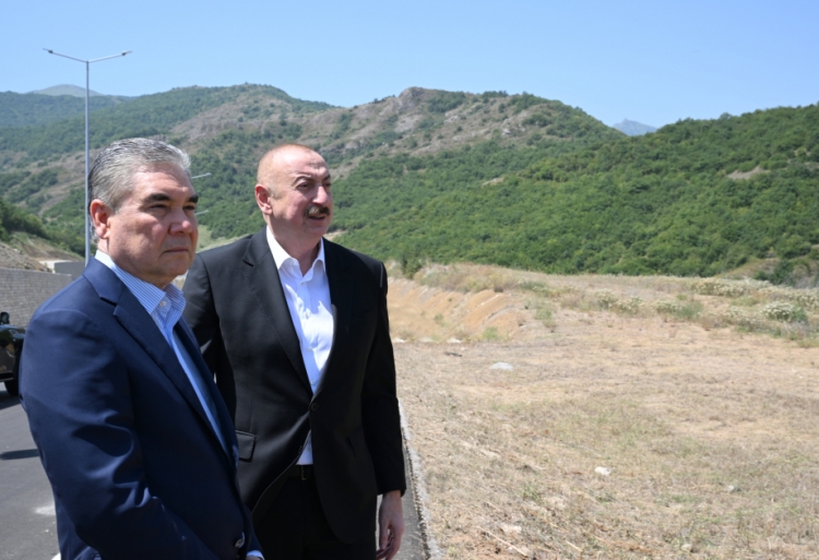 Əliyev və Berdiməhəmmədov Daşaltıda -