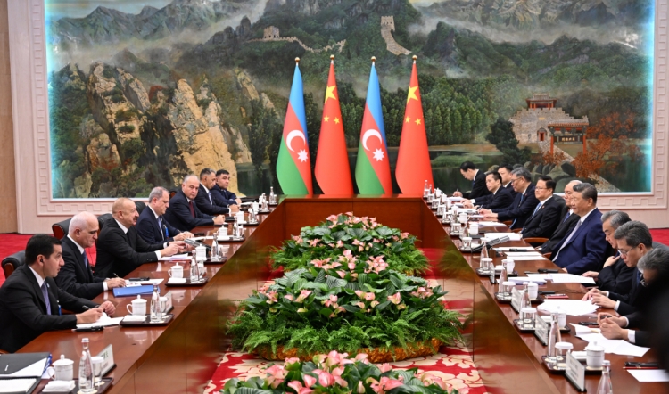 İlham Əliyevlə Si Cinpin arasında görüş olub