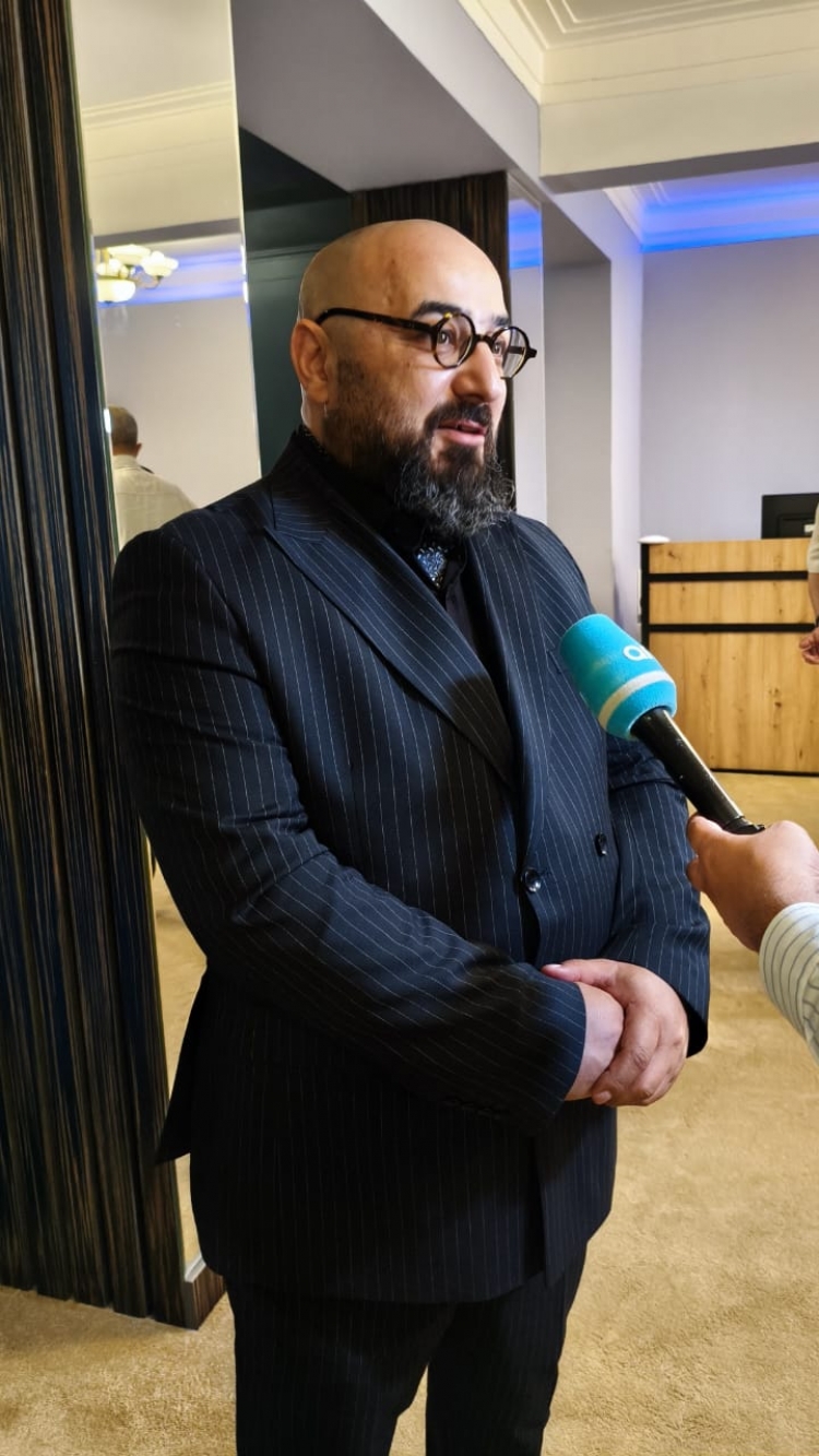 Eltən Törəçi yeni sənədli layihəsi ilə bağlı çağırış edib