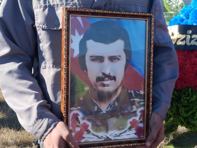 Birinci Qarabağ müharibəsinin iki şəhidinin qalıqları Xocalıda dəfn edilib