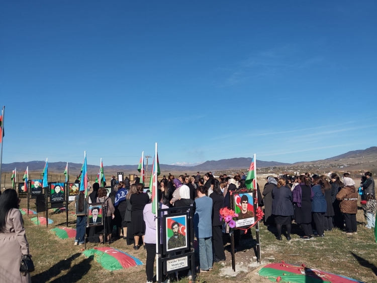 Birinci Qarabağ müharibəsinin iki şəhidinin qalıqları Xocalıda dəfn edilib