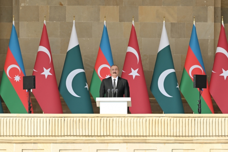 Bahıdalı hərbi paraddan
