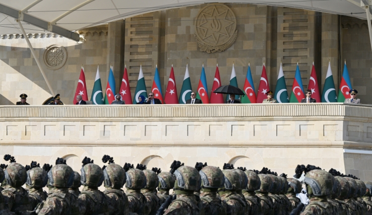 Bahıdalı hərbi paraddan