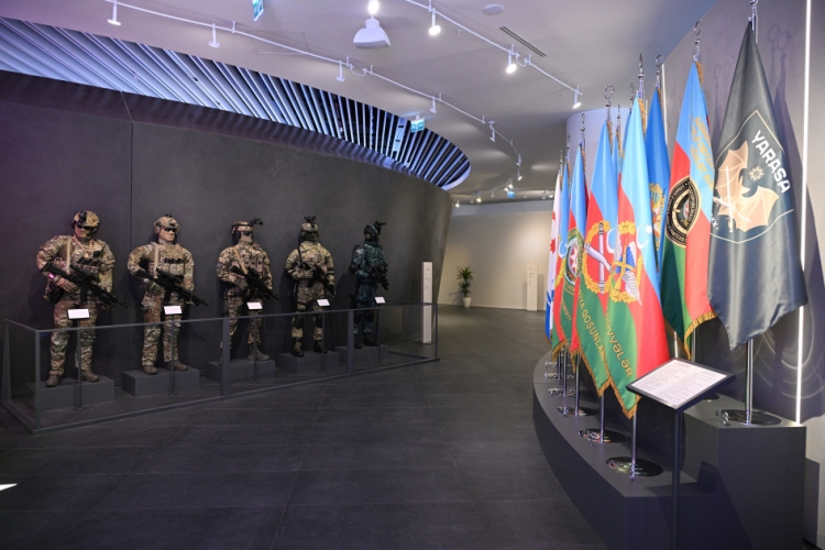 Bakıdakı Zəfər muzeyindən