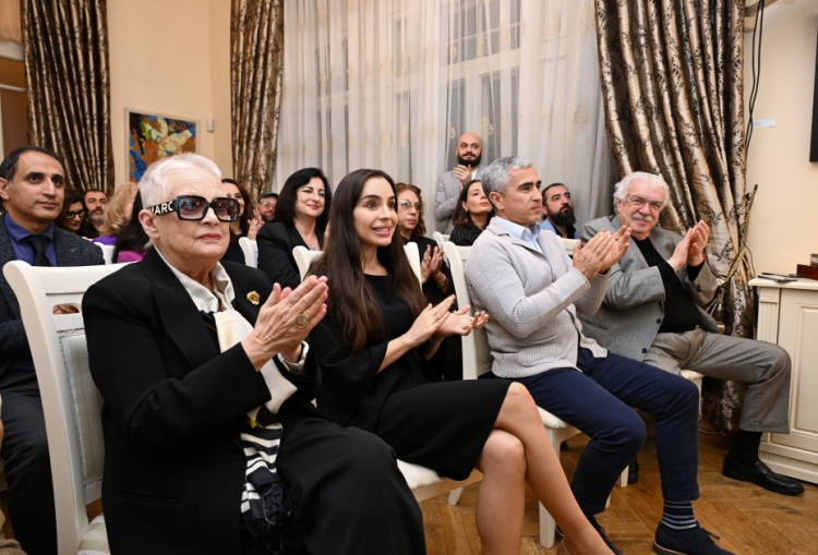“Neft bumu hamıya gülümsəyir”
