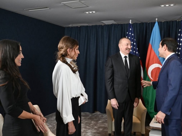 Azərbaycan və ABŞ prezidentləri görüşüblər -