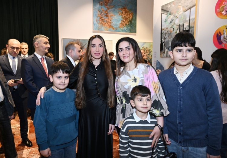 Tiranada MAMA “Ana təbiət” beynəlxalq incəsənət sərgisi açılıb -