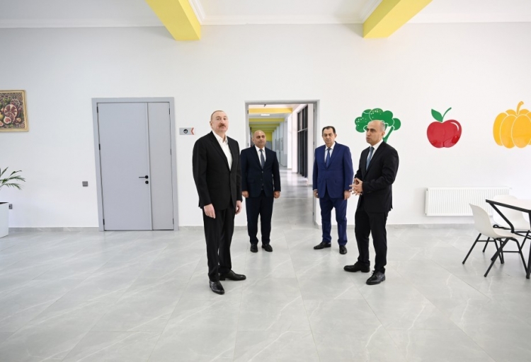 Prezident Lənkərana gedib