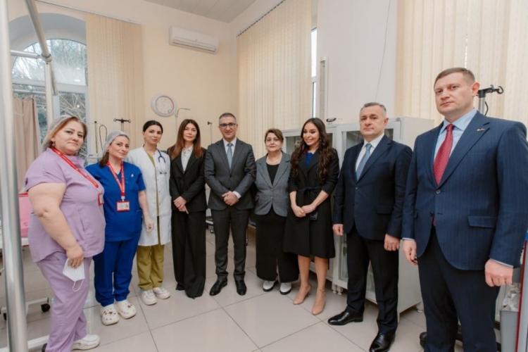 Leyla Əliyeva Pediatriya Mərkəzinin Uşaq Klinik Xəstəxanasını ziyarət edib