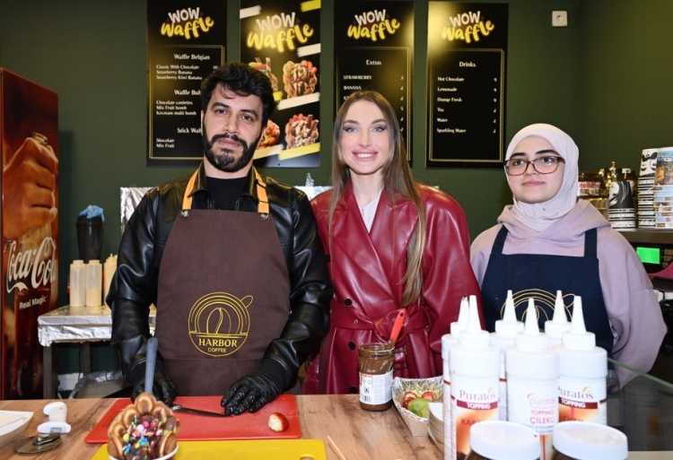 Alena Əliyeva Novruz yarmarkasını ziyarət edib -