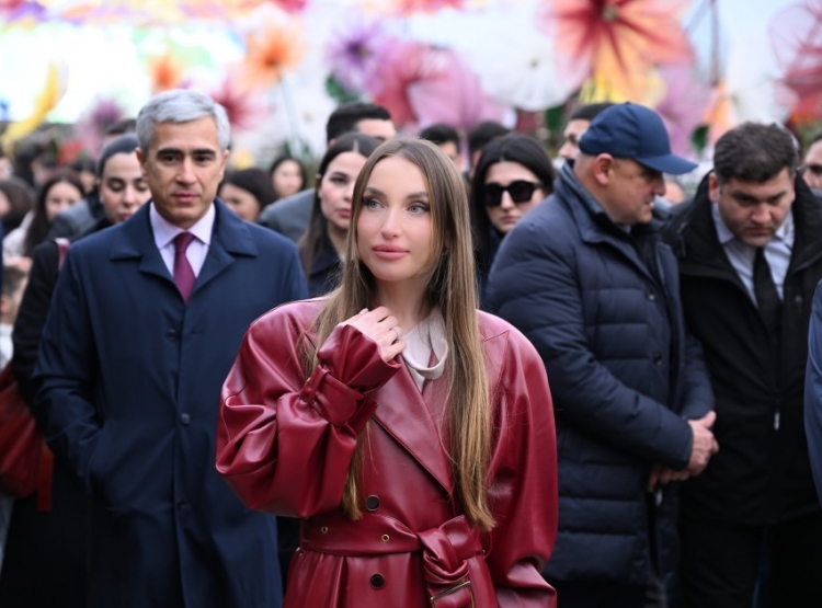 Alena Əliyeva Novruz yarmarkasını ziyarət edib -
